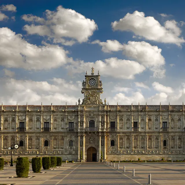 Parador de León